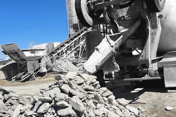 concrete-chipping concrete-chipping